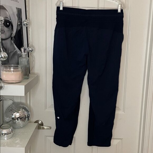 Lululemon Dance Studio Mid-Rise Cropped Pant, Size 10, True Navy - Picture 6 of 8